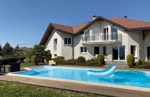 Annecy-le-Vieux Villa | 5-star villa in a quiet location - view of the lake and mountains - SWIMMING POOL with shelter