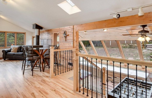 Coal Creek Cabin | 5 Star Western Cabin Golden, Boulder, Nederland, Skiing, Newly updated