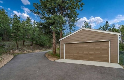 Coal Creek Cabin | 5 Star Western Cabin Golden, Boulder, Nederland, Skiing, Newly updated