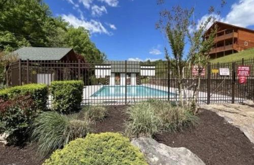 Sevierville House | 5-star Wpool, Cozy, Secluded, & Newly-renovated