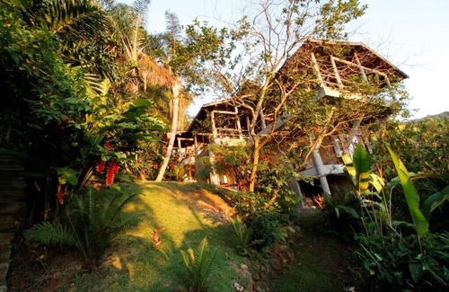 Barra do Sahy House | 5-Suite House with Sea View - Barrra do Sahy