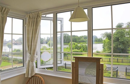 Thorpeness House | 5 The Bays - Four Bedroom House, Sleeps 8
