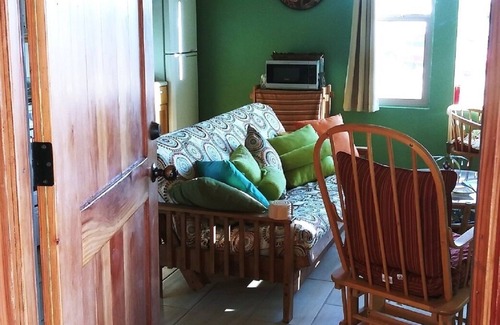 El Puerto Apartment | 5★ Ultracool SUNRISE☼Casita! Seaside getaway n Seconds to Las Conchas beach!