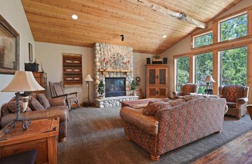 Sunriver House | 5 Vine Maple home