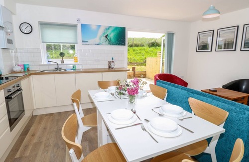 Freshwater Cottage | 5 Yarmouth Cottages