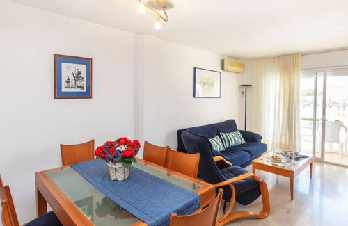 L'Hospitalet de l'Infant Apartment | 50 m² Apartment ∙ 2 bedrooms ∙ 4 guests
