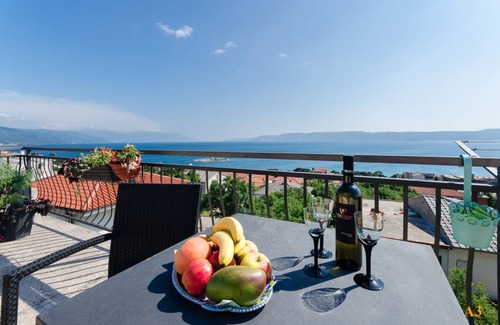 Novi Vinodolski Apartment | 50 m² Apartment ∙ 1 bedroom ∙ 4 guests