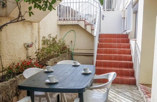 Collioure Apartment | 50 m² Apartment ∙ 2 bedrooms ∙ 4 guests