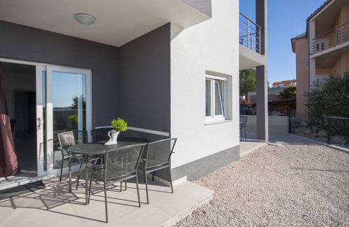 Rogoznica Apartment | 50 m² Apartment ∙ 2 bedrooms ∙ 5 guests