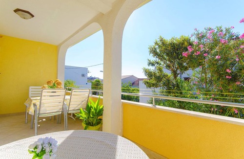 Rogoznica Apartment | 50 m² Apartment ∙ 2 bedrooms ∙ 3 guests