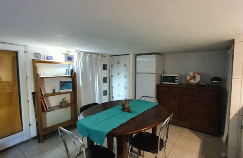 Figari Apartment | 50 m2 basement apartment (ceiling height 1.80 m)