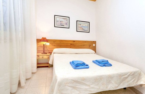 La Vall de Santa Creu Apartment | 50 m² Apartment ∙ 2 bedrooms ∙ 4 guests