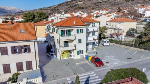 Baska Apartment | 50 Meter zum Kieselstrand