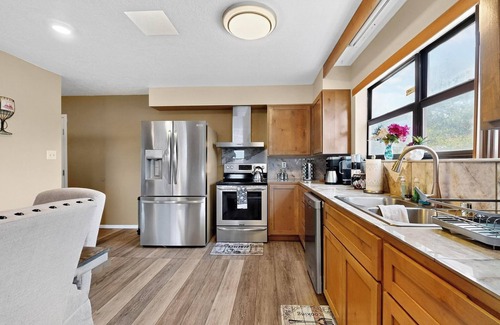 S Y Jackson House | 50% off ABQ foothills Hidden Gem