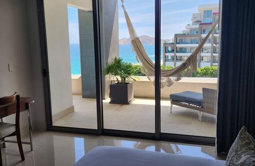 Palmilla Resort | 50% OFF LIST SALE Christmas in Cabo, Garza Blanca 3 BR Oceanfront Suite.