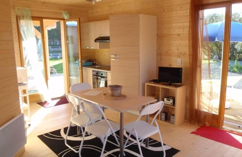 Plomeur Ski Chalet | 500 wooden chalets rental mêtres beaches and waves
