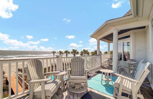 Isle of Palms House | 502 Ocean Blvd by AvantStay Beachfront w Pool Ocean Views