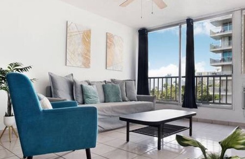 Isla Verde Apartment | 506 RC Luna Llena Beach 1Bdr Oceanview Pool