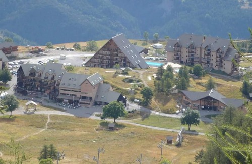 Reallon Apartment | 50m from resort center, 1st floor, balcony, ski locker, 32m², Réallon