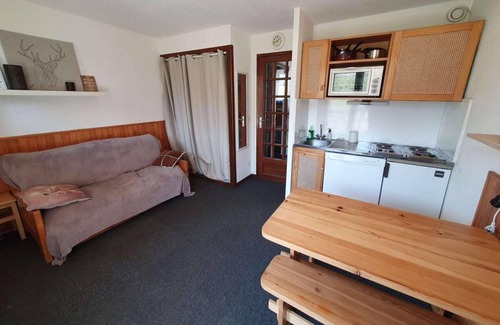 Reallon Apartment | 50m from resort center, 1st floor, balcony, ski locker, 21m², Réallon