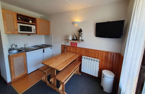 Reallon Apartment | 50m from resort center, 1st floor, balcony, ski locker, 21m², Réallon