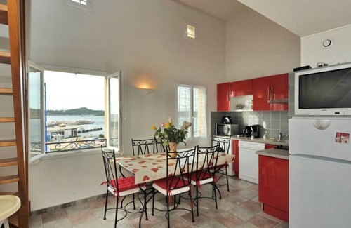 Giens Apartment | 50m from the beach, 2 apartments side by side, sea view, tip of the Giens peninsula