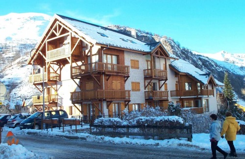 Valloire Apartment | 51 m² Apartment ∙ 2 bedrooms ∙ 8 guests