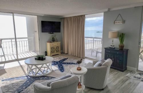 Arcadian Shores Apartment | 510 South Hampton condo