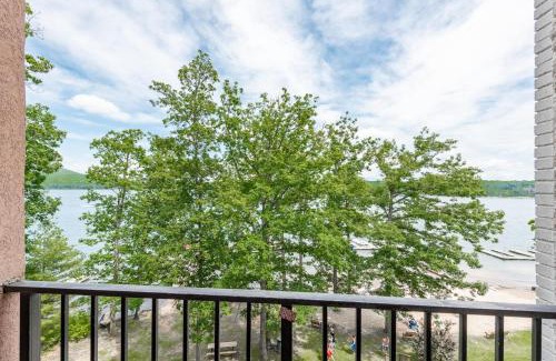 Thayerville House | 510G Two Bedroom One Bath