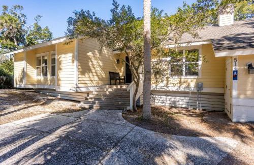 Blue Heron Lake House | 514 Remora Dr