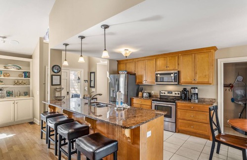 Blue Heron Lake House | 514 Remora Dr