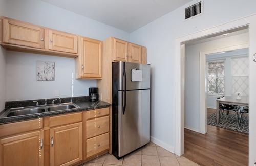 Midtown Condo | 516 | Amazing 2BR 1BA Apt in Historic Alta Vista, SA!