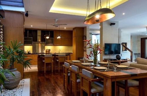Jimbaran Bay Hotel | 516 m² Hotel ∙ 3 bedrooms ∙ 6 guests