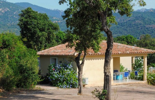 Pinarellu House | 52 m² House ∙ 3 bedrooms ∙ 8 guests