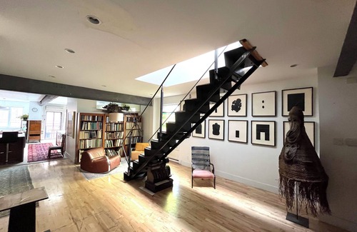 Little Italy Condo | 5200$ Luxurious Artist Loft in Little Italy