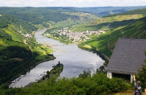 Enkirch Apartment | 53 m² Apartment ∙ 2 bedrooms ∙ 4 guests