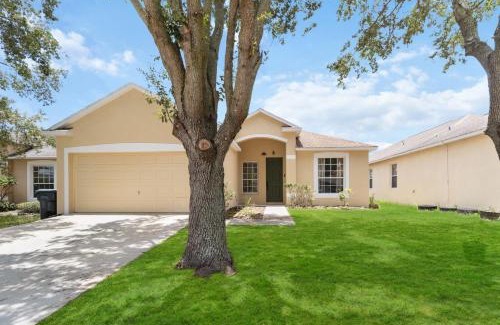 Sunset Ridge House | 53 Pool Home Located In Sunset Ridge Community!