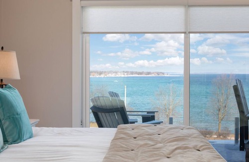 Traverse City Condo | 539 Bay St. Lake View Condo Unit 401W