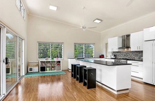 Wooli House | 54 Kendall - Surrounded by Yuragrir National Park