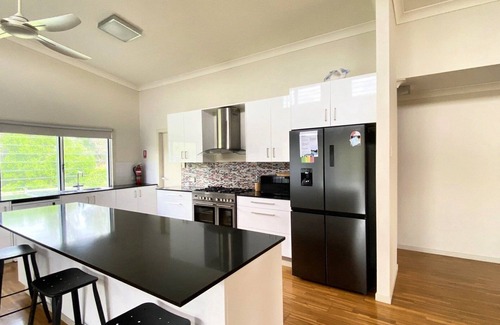 Wooli House | 54 Kendall - Surrounded by Yuragrir National Park