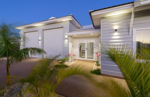 Exmouth House | 54 Madaffari Drive