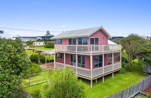 Dalmeny House | 54 Noble Parade