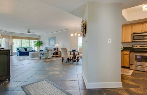 Palmetto Dunes Villa | 5401 Hampton Place - Oceanfront Villa - Better Than a Hotel - Full Kitchen - Sleeps 4!