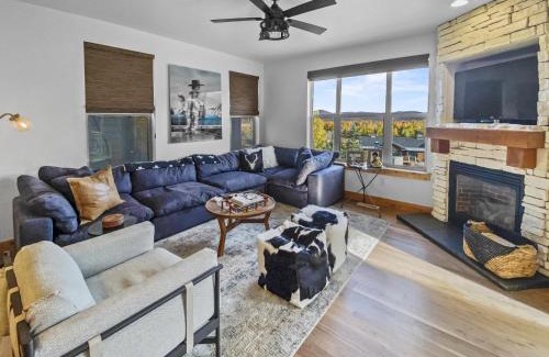 Bear Hollow Village House | 5410 Cross Country Mountain Ski Getaway with Hot Tub & Pool! home