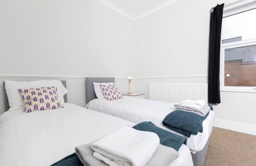Darlington House | 55 Barron St.