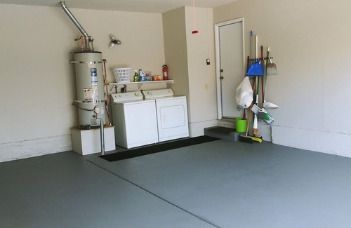 Sun Lakes Condo | 55+ Living, Course frontage! Stroll to Clubhouse/Pools/Restaurant and CHEAP GOLF