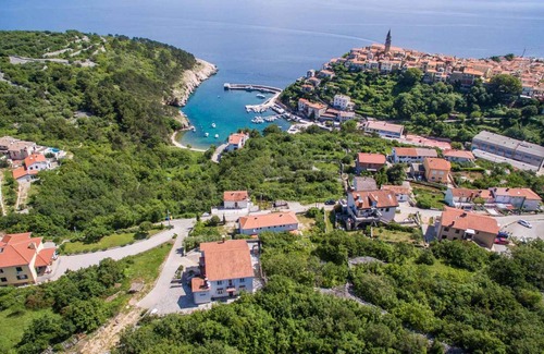 Vrbnik Apartment | 55 m² Apartment ∙ 2 bedrooms ∙ 5 guests