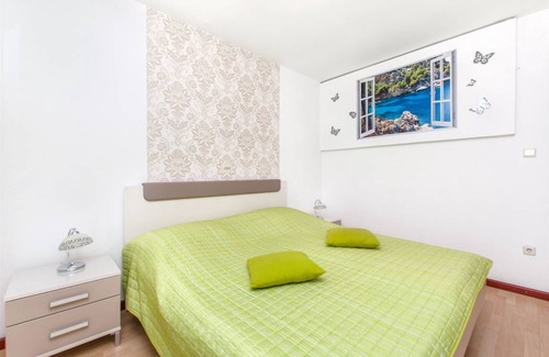 Bol Apartment | 55 m² Apartment ∙ 2 bedrooms ∙ 4 guests