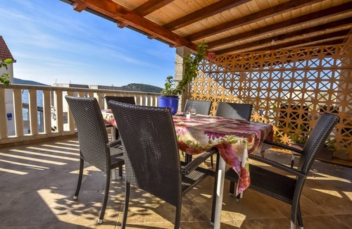Rogoznica Apartment | 55 m² Apartment ∙ 2 bedrooms ∙ 5 guests