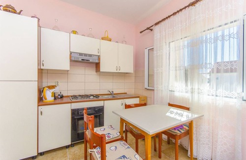 Rogoznica Apartment | 55 m² Apartment ∙ 2 bedrooms ∙ 5 guests